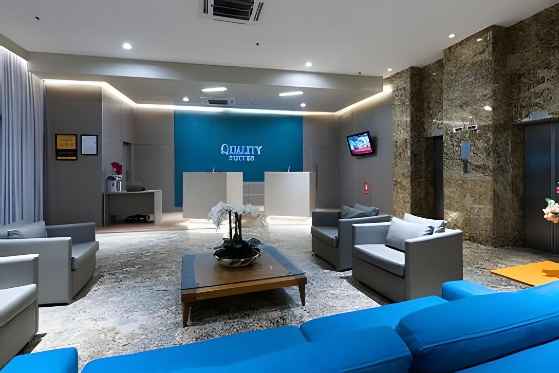 Plaza Suite Natal Luaran gambar